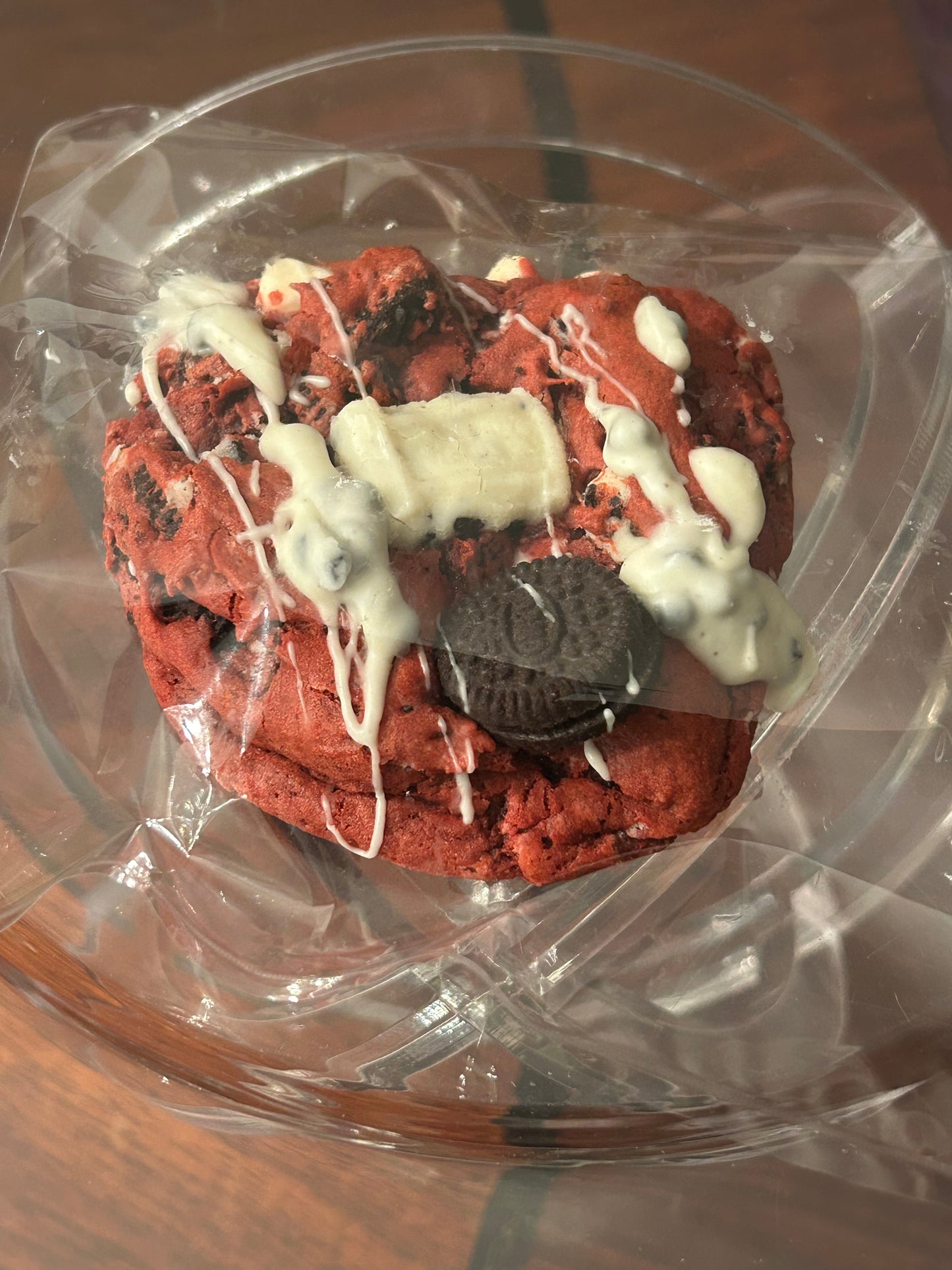 Red Velvet cookies and cream cookies