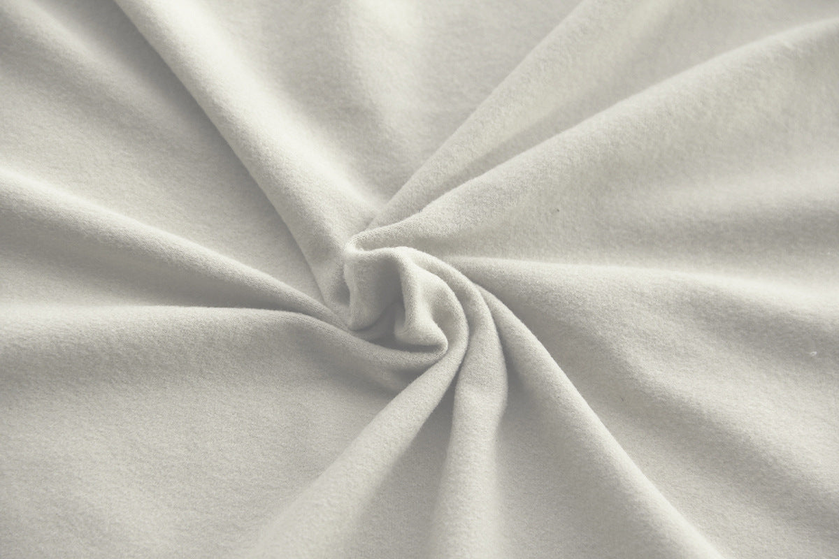 long-sleeved V-neck  top