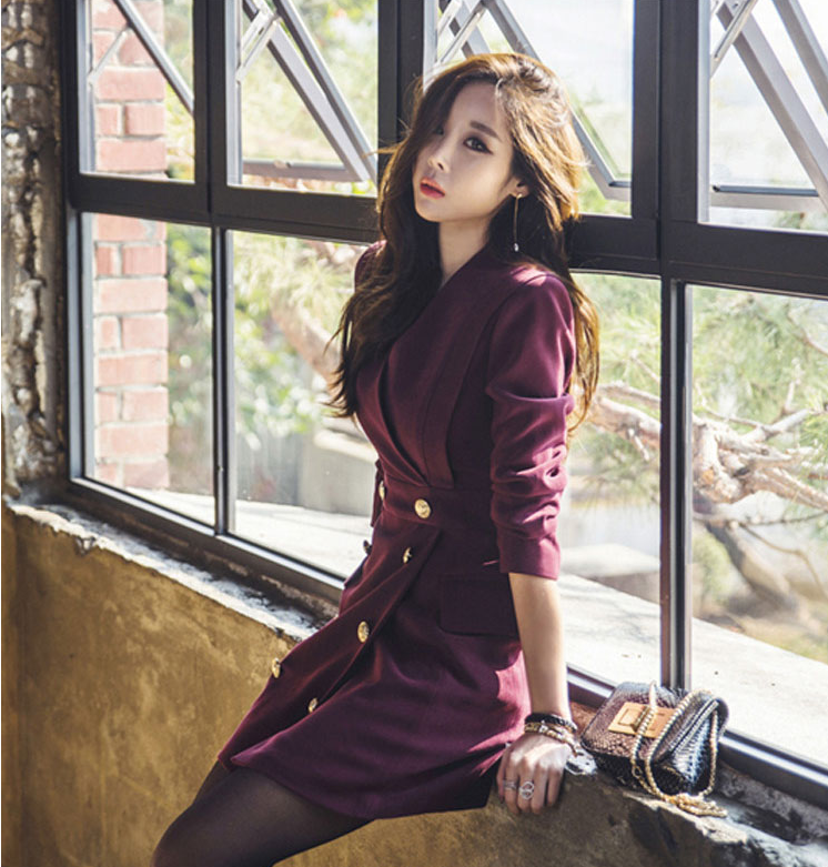 long-sleeved double-breasted blazer dress